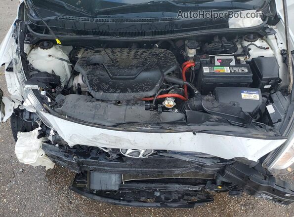 KMHCT4AE2HU371263 2017 HYUNDAI ACCENT White 