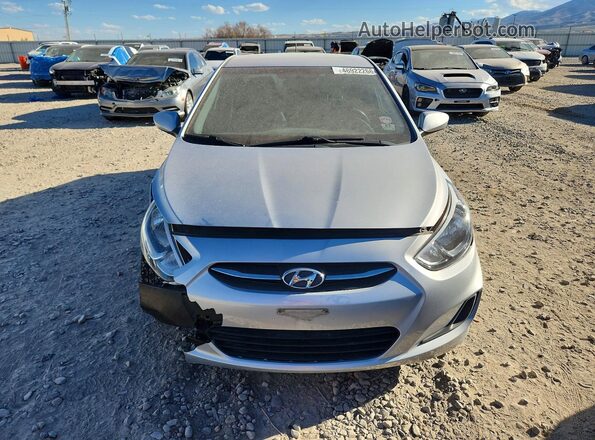 KMHCT4AE3GU161074 2016 HYUNDAI ACCENT Silver Front view