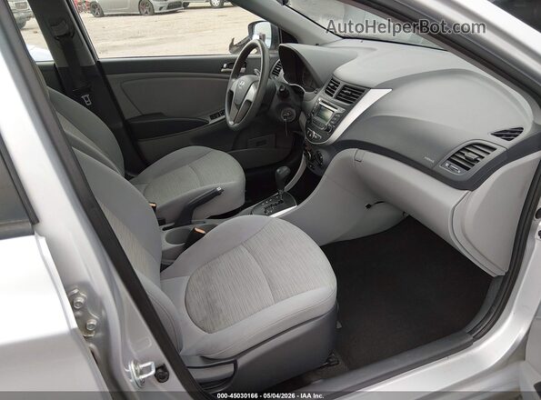 KMHCT4AE3HU318569 2017 HYUNDAI ACCENT Серебряный 