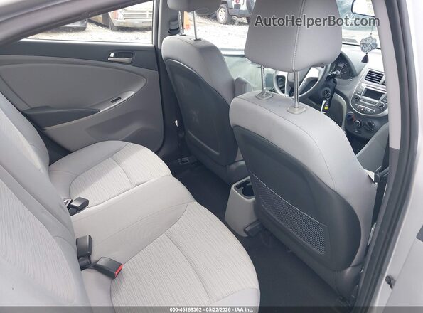 KMHCT4AE4GU077958 2016 HYUNDAI ACCENT Silver VIN կոդի պիտակի տեսք