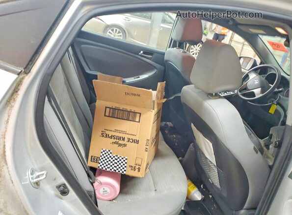 KMHCT4AE7GU057235 2016 HYUNDAI ACCENT Gray Вид задніх сидінь