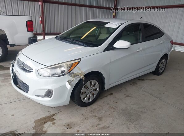 KMHCT4AE7HU377933 2017 HYUNDAI ACCENT White 