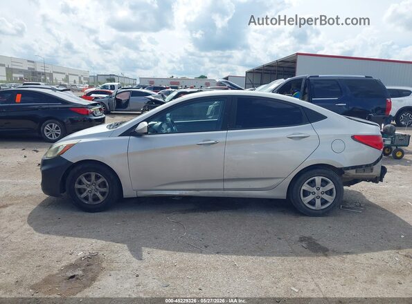 KMHCT4AE8HU193438 2017 HYUNDAI ACCENT Silver სალონის 360-გრადუსიანი ხედი