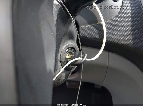 KMHCT4AE8HU193438 2017 HYUNDAI ACCENT Silver წინა პანელის ხედი