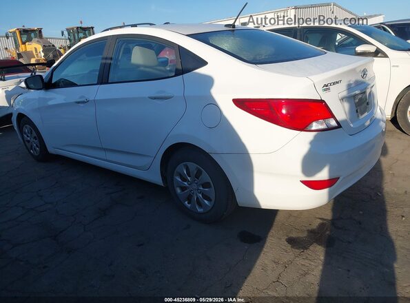 KMHCT4AE8HU203062 2017 HYUNDAI ACCENT White Trasero izquierdo