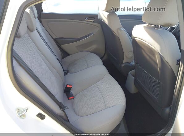 KMHCT4AE8HU203062 2017 HYUNDAI ACCENT White Vista de la etiqueta del VIN