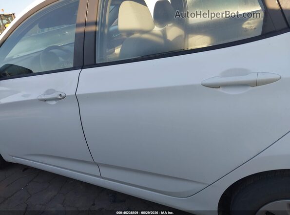 KMHCT4AE8HU203062 2017 HYUNDAI ACCENT White Vista interior de 360 grados