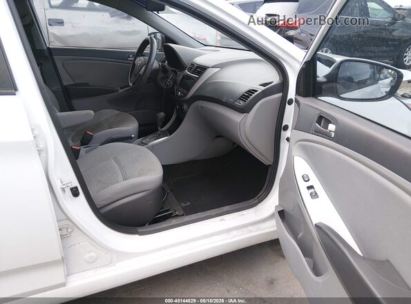 KMHCT4AE9GU067622 2016 HYUNDAI ACCENT White 