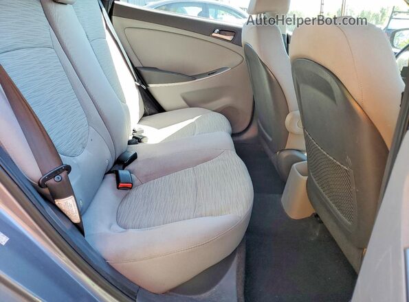 KMHCT4AEXGU109098 2016 HYUNDAI ACCENT Silver Vista de los asientos traseros
