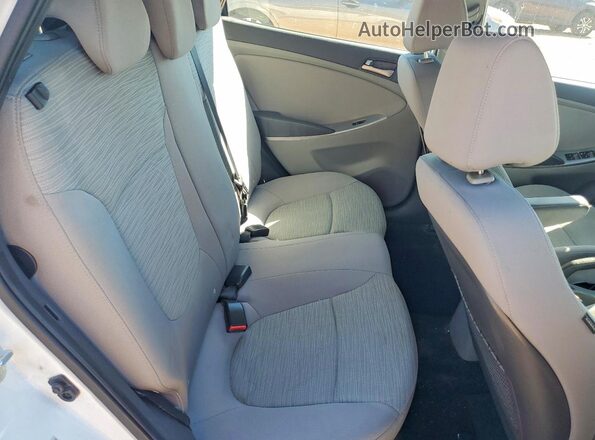 KMHCT5AE1HU335215 2017 HYUNDAI ACCENT White 
