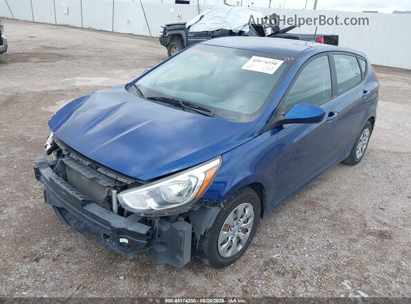 KMHCT5AE2HU301008 2017 HYUNDAI ACCENT Blue Front left