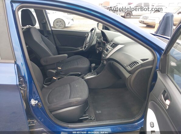 KMHCT5AE2HU301008 2017 HYUNDAI ACCENT Blue Front interior view
