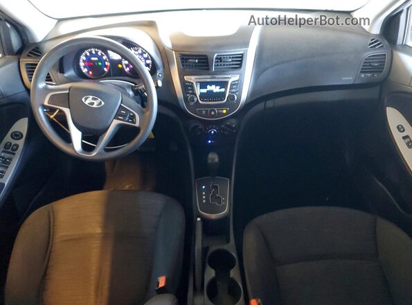 KMHCT5AE7HU325904 2017 HYUNDAI ACCENT Серебряный Вид панели приборов