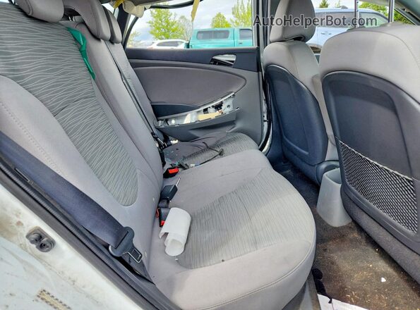 KMHCT5AE8GU238723 2016 HYUNDAI ACCENT Белый Вид задних сидений