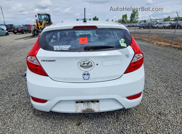 KMHCT5AE8GU238723 2016 HYUNDAI ACCENT Белый Вид сзади