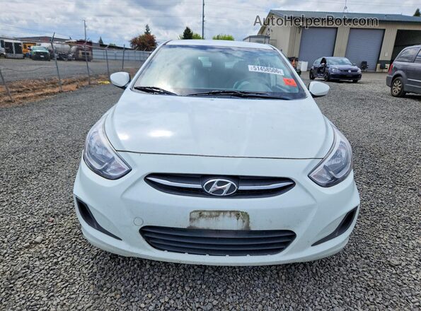 KMHCT5AE8GU238723 2016 HYUNDAI ACCENT Белый Вид спереди