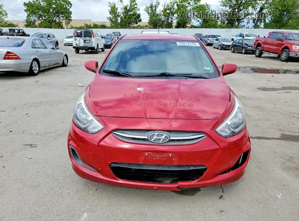 KMHCT5AE8HU307461 2017 HYUNDAI ACCENT Red Widok z przodu