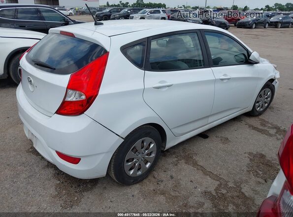 KMHCT5AE8HU315592 2017 HYUNDAI ACCENT White Задня права чверть