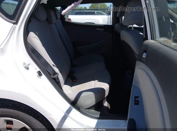 KMHCT5AE9HU307601 2017 HYUNDAI ACCENT White VIN կոդի պիտակի տեսք