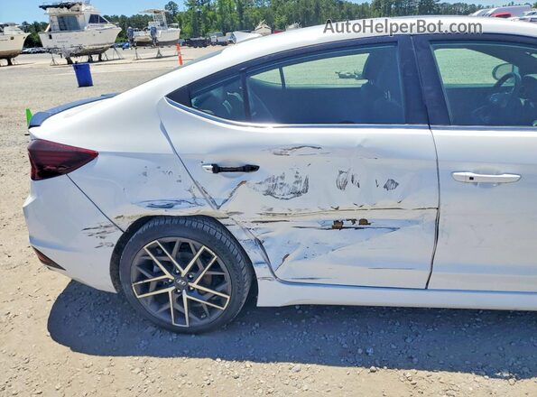 KMHD04LB2LU056357 2020 HYUNDAI ELANTRA White Widok tylnych siedzeń
