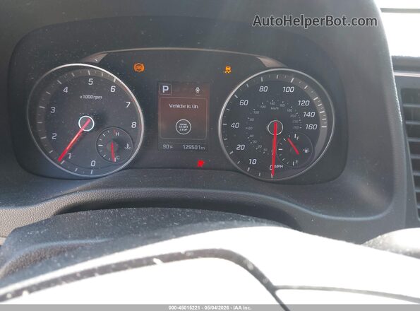 KMHD04LBXJU477160 2018 HYUNDAI ELANTRA Red Вид задніх сидінь