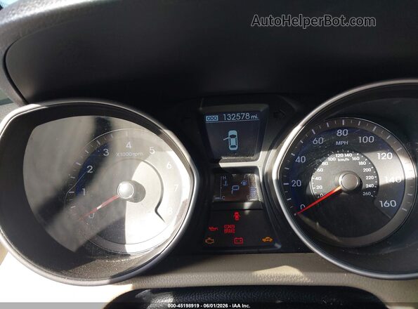 KMHD35LH2GU294281 2016 HYUNDAI ELANTRA GT Black Հետևի նստատեղերի տեսք
