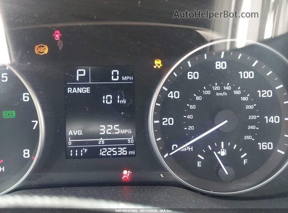 KMHD74LF1HU083085 2017 HYUNDAI ELANTRA Silver 