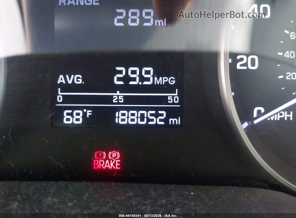 KMHD84LF0HU153981 2017 HYUNDAI ELANTRA Gray 