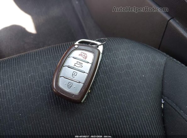 KMHD84LF0HU357888 2017 HYUNDAI ELANTRA Silver Vista del salpicadero