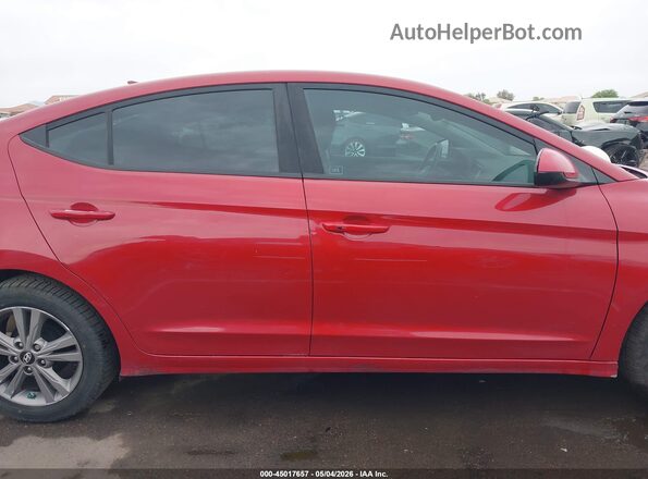 KMHD84LF1HU300129 2017 HYUNDAI ELANTRA Red Vista del cuadro de instrumentos