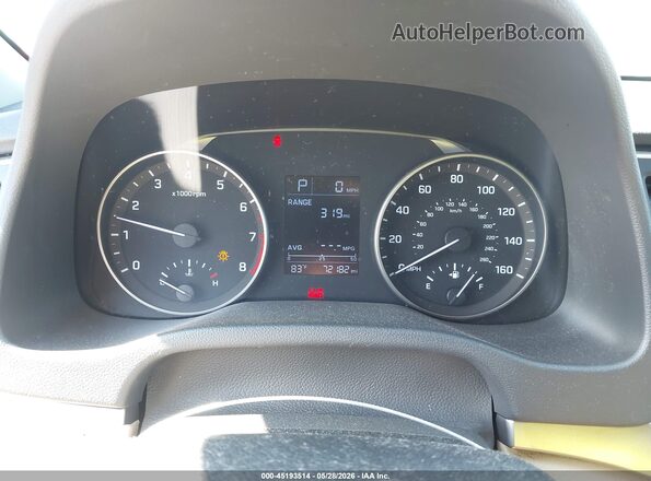 KMHD84LF5HU196695 2017 HYUNDAI ELANTRA Red Widok tylnych siedzeń