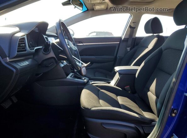 KMHD84LF5KU871209 2019 HYUNDAI ELANTRA Синий Вид салона спереди