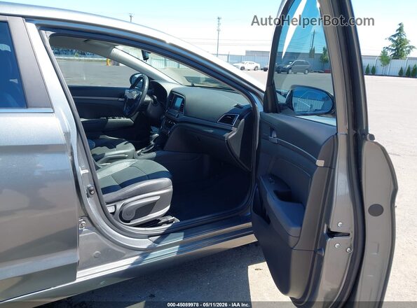 KMHD84LF6HU263420 2017 HYUNDAI ELANTRA Gray Вид салону спереду