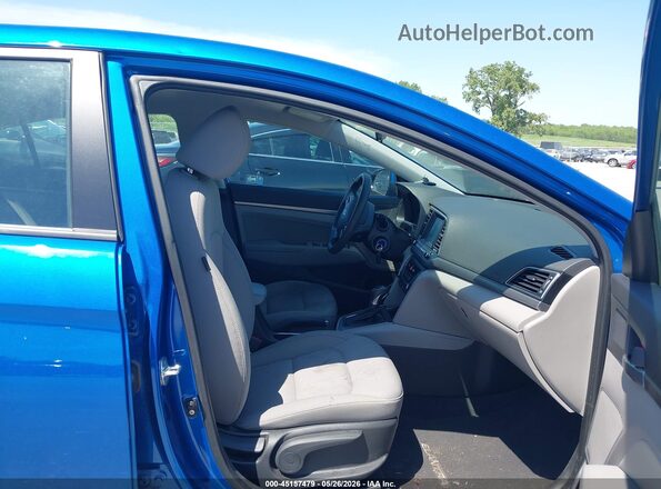 KMHD84LF7JU610372 2018 HYUNDAI ELANTRA Blue Widok wnętrza z przodu
