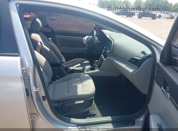 KMHD84LF7LU016111 2020 HYUNDAI ELANTRA Silver Սալոնի դիմացի տեսք