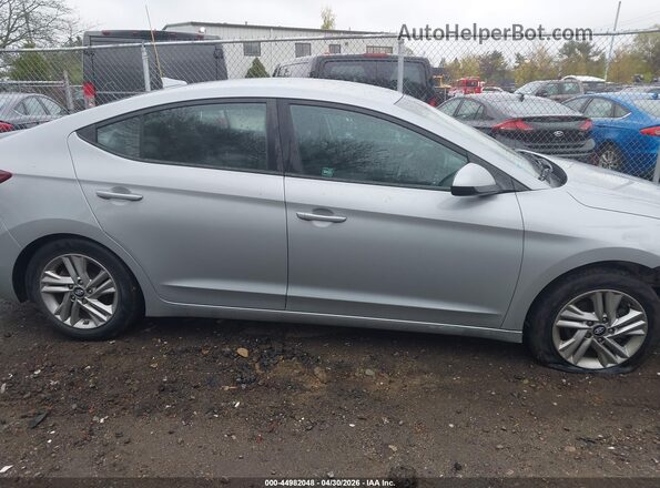 KMHD84LF7LU078706 2020 HYUNDAI ELANTRA Серебряный Вид задней части салона