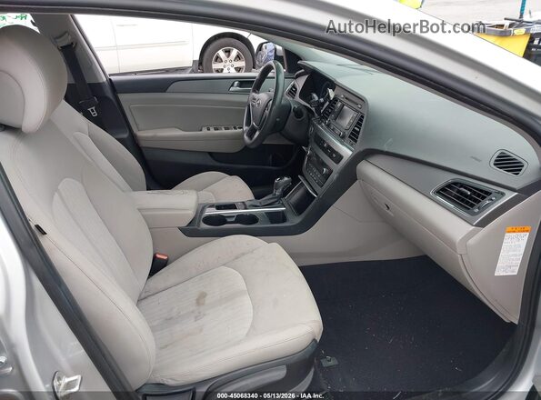 KMHE24L18GA025787 2016 HYUNDAI SONATA HYBRID Silver Widok wnętrza z przodu
