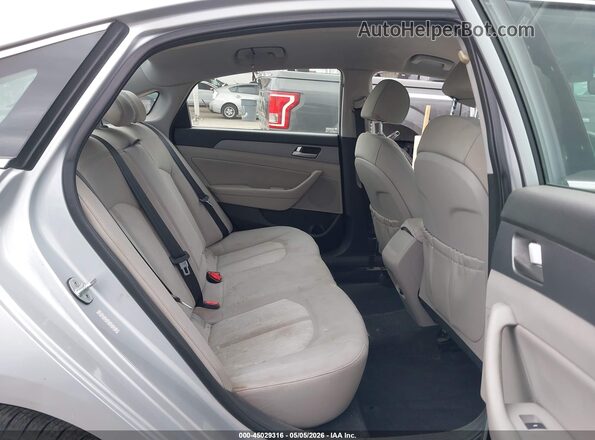 KMHE24L3XKA091056 2019 HYUNDAI SONATA HYBRID Silver VIN კოდის სტიკერის ხედი