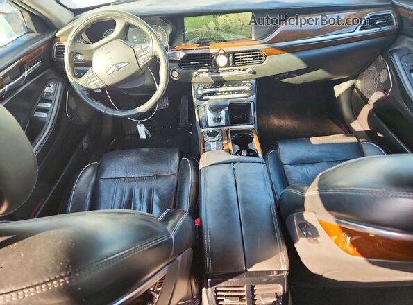 KMHG54JH4JU044679 2018 GENESIS G90 White Vista del salpicadero