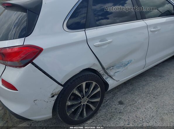 KMHH35LE3JU050167 2018 HYUNDAI ELANTRA GT White Вид спереду