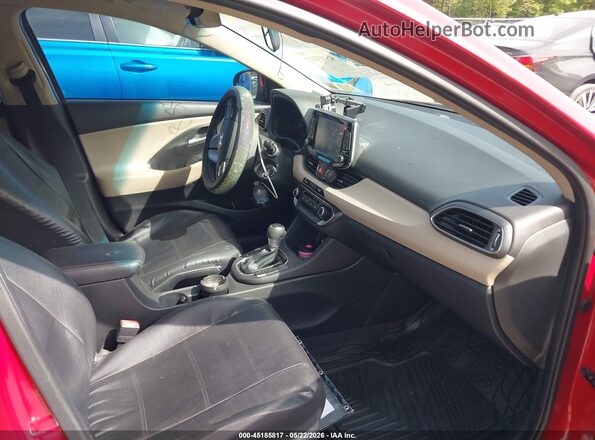 KMHH35LE3KU116492 2019 HYUNDAI ELANTRA GT Красный Вид салона спереди