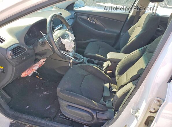 KMHH35LE4JU066748 2018 HYUNDAI ELANTRA Белый Вид салона спереди