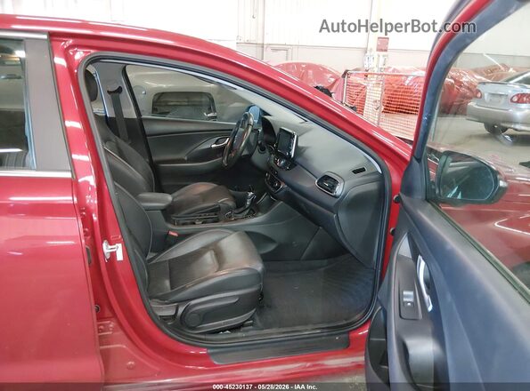 KMHH35LE5JU015307 2018 HYUNDAI ELANTRA GT Красный Вид салона спереди