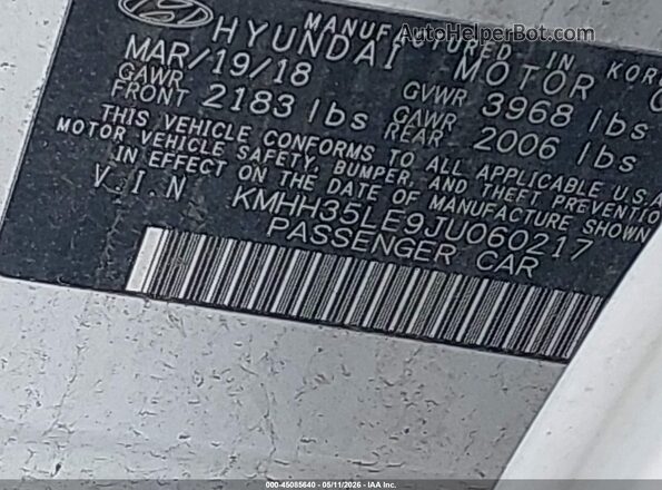KMHH35LE9JU060217 2018 HYUNDAI ELANTRA GT White Widok komory silnika