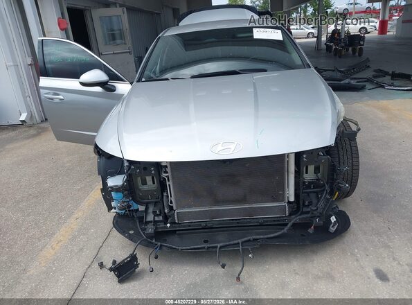 KMHL34JJ4SA103191 2025 HYUNDAI SONATA HYBRID Silver Սալոնի հետևի տեսք