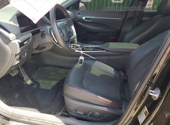 KMHL44J2XPA261449 2023 HYUNDAI SONATA Black Вид салону спереду
