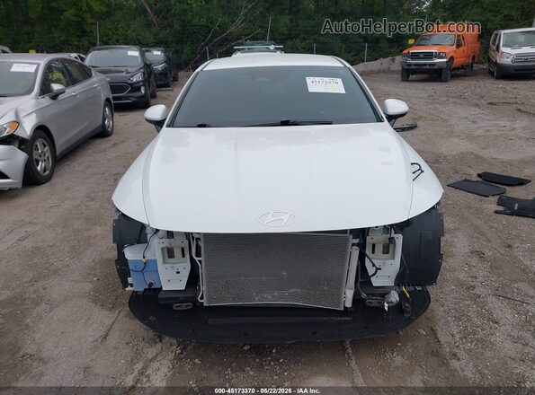 KMHL64JA6RA401775 2024 HYUNDAI SONATA White Սալոնի հետևի տեսք