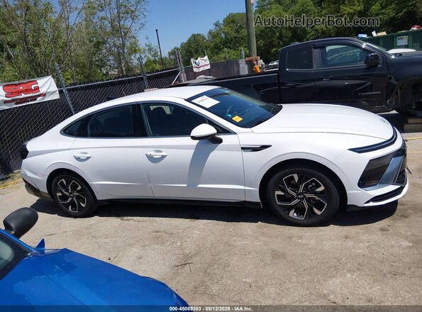 KMHL64JA8RA412325 2024 HYUNDAI SONATA White Widok wnętrza z tyłu