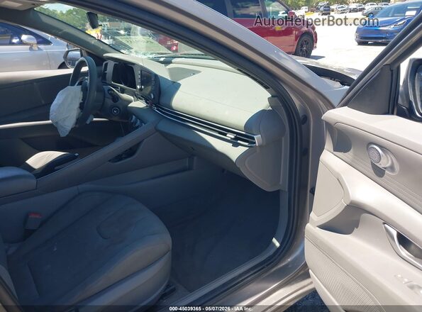 KMHLL4AG3MU181242 2021 HYUNDAI ELANTRA Серый Вид салона спереди