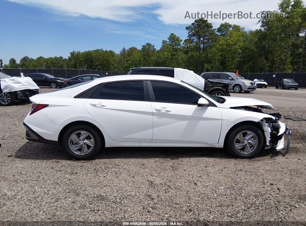 KMHLL4DG1TU169813 2026 HYUNDAI ELANTRA White Rear interior view